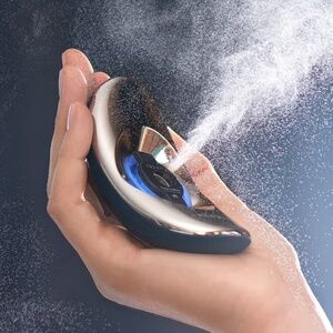 RÉDUIT ONE SILVER HAIR AND SKIN TREATMENT DEVICE